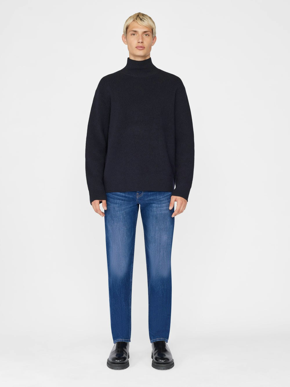 jeans full body view alt:hover